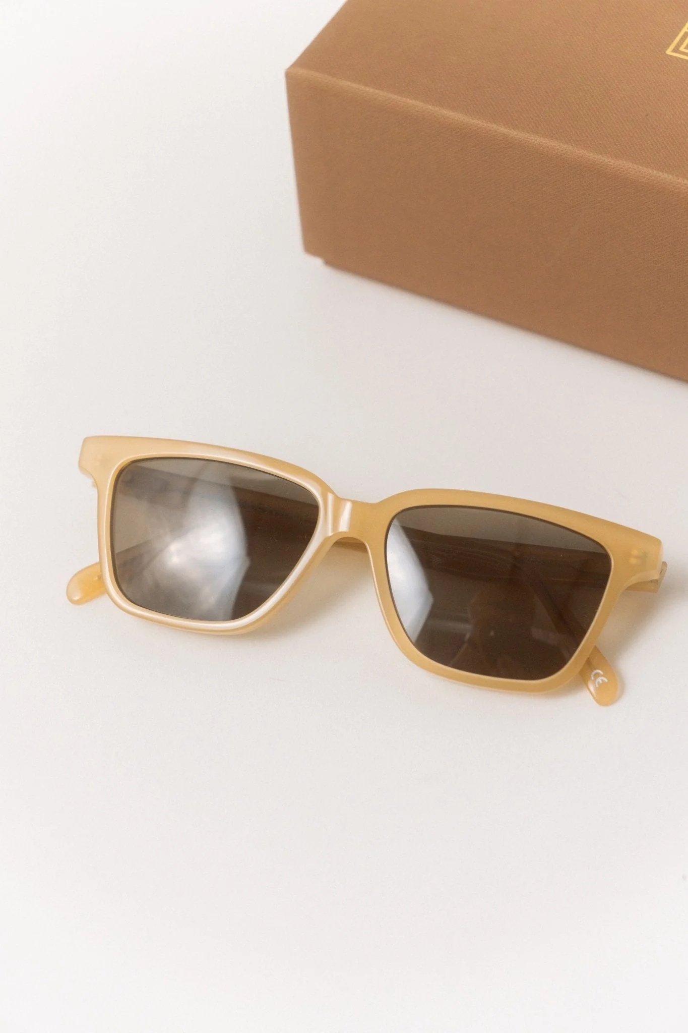 Totême The Square Sunglasses - Image 4