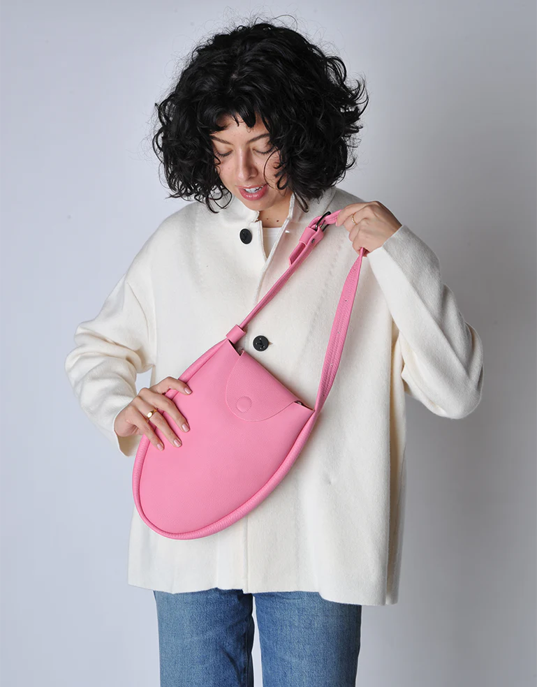 Frrry Pebble Bag - Image 4