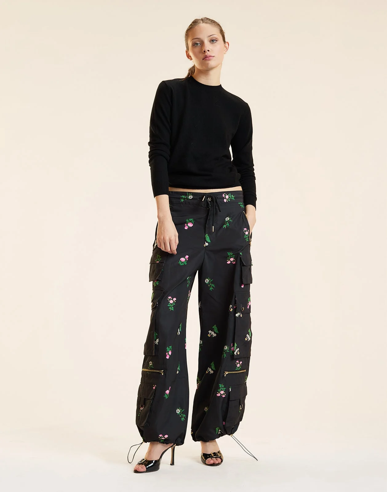 Cynthia Rowley Bouquet Printed Cargo Pants - Black Floral - Image 2