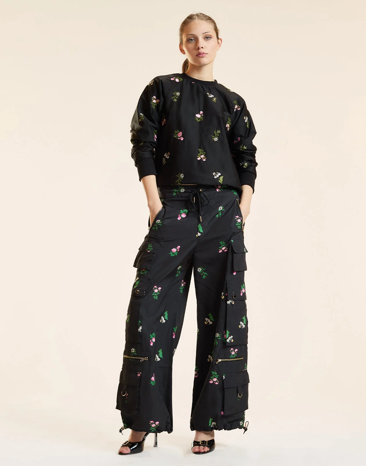 Cynthia Rowley Bouquet Printed Cargo Pants - Black Floral - Image 5