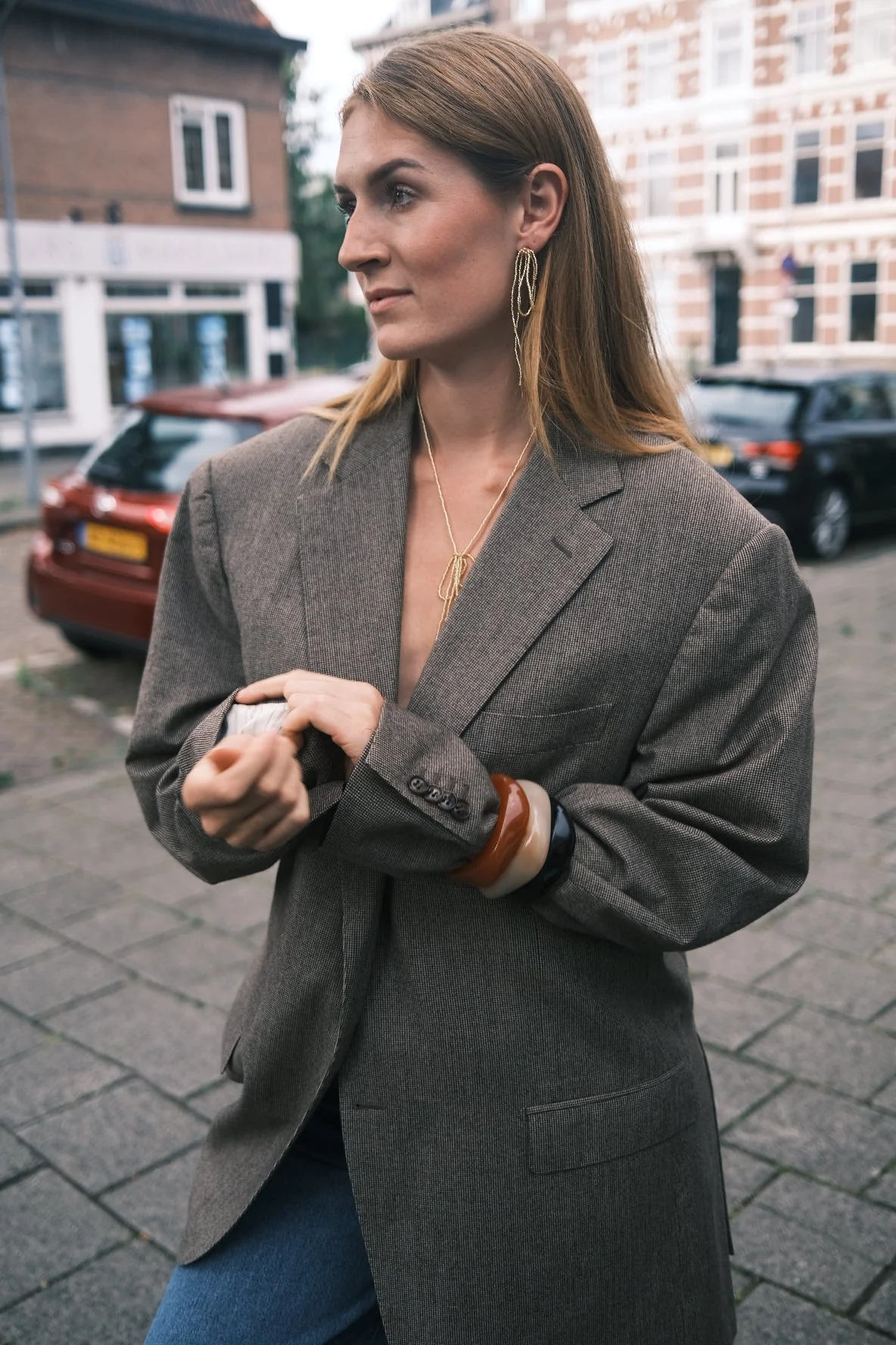 LABRO Grande Bow Earrings - Image 2