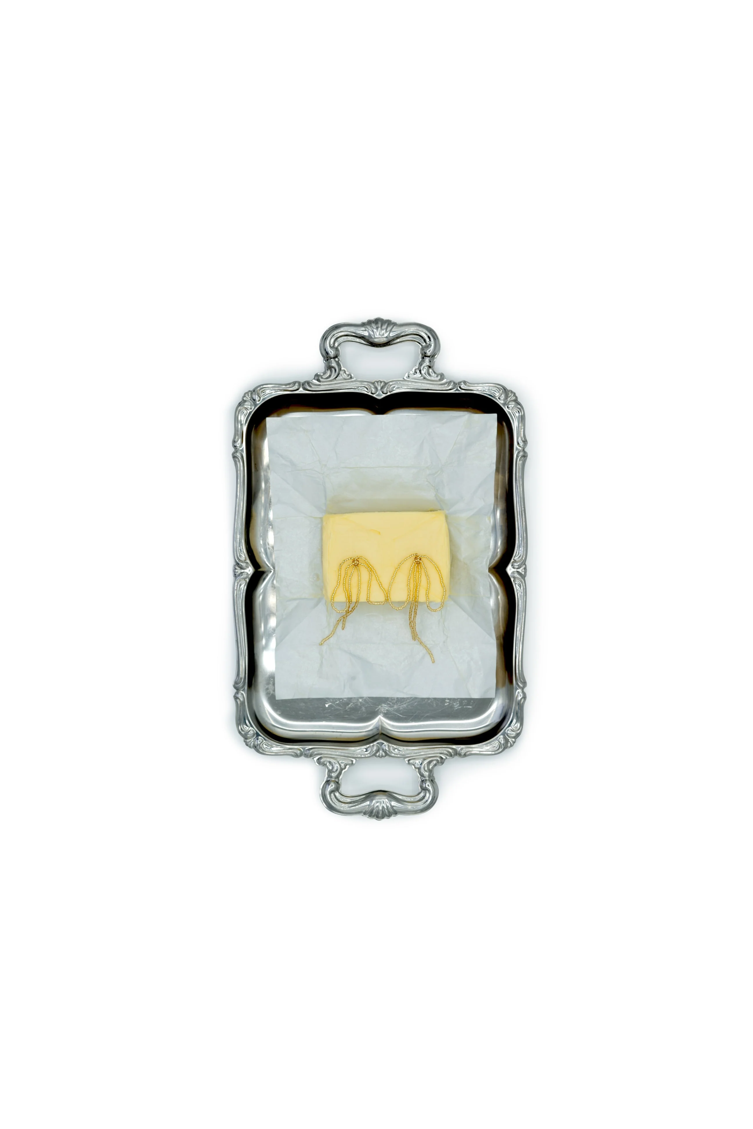 LABRO Grande Bow Earrings - Image 3