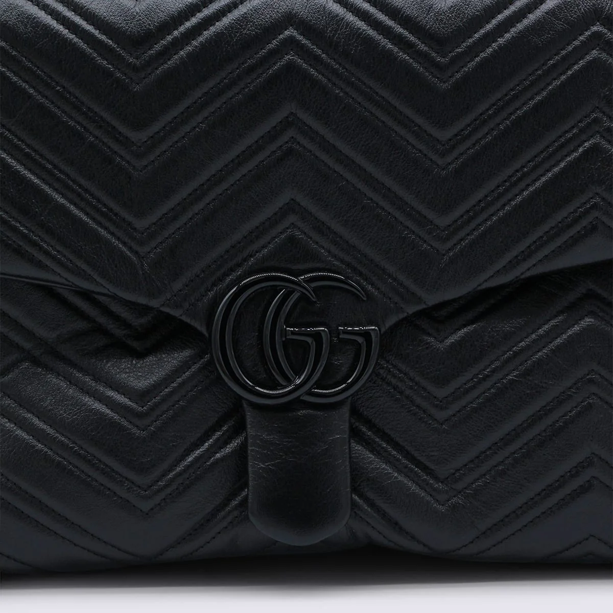 Gucci GG Marmont Maxi Shoulder Bag - Black - Image 4