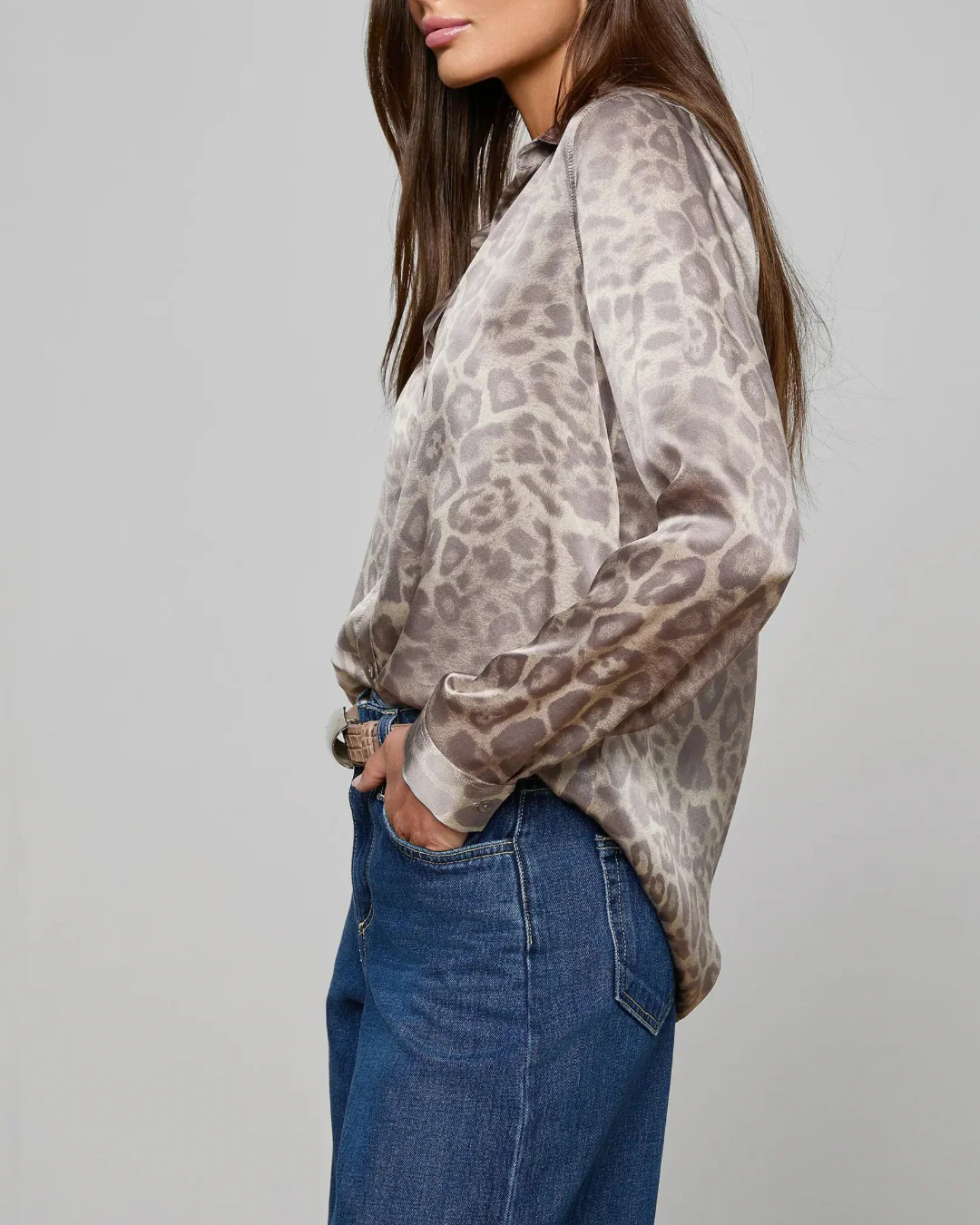 L'agence Tyler L/S Blouse - Grey Multi Patch Leopard - Image 3