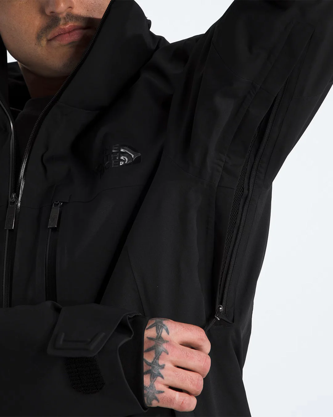 THE NORTH FACE Chakal Jacket - TNF Black/TNF Black - Image 6