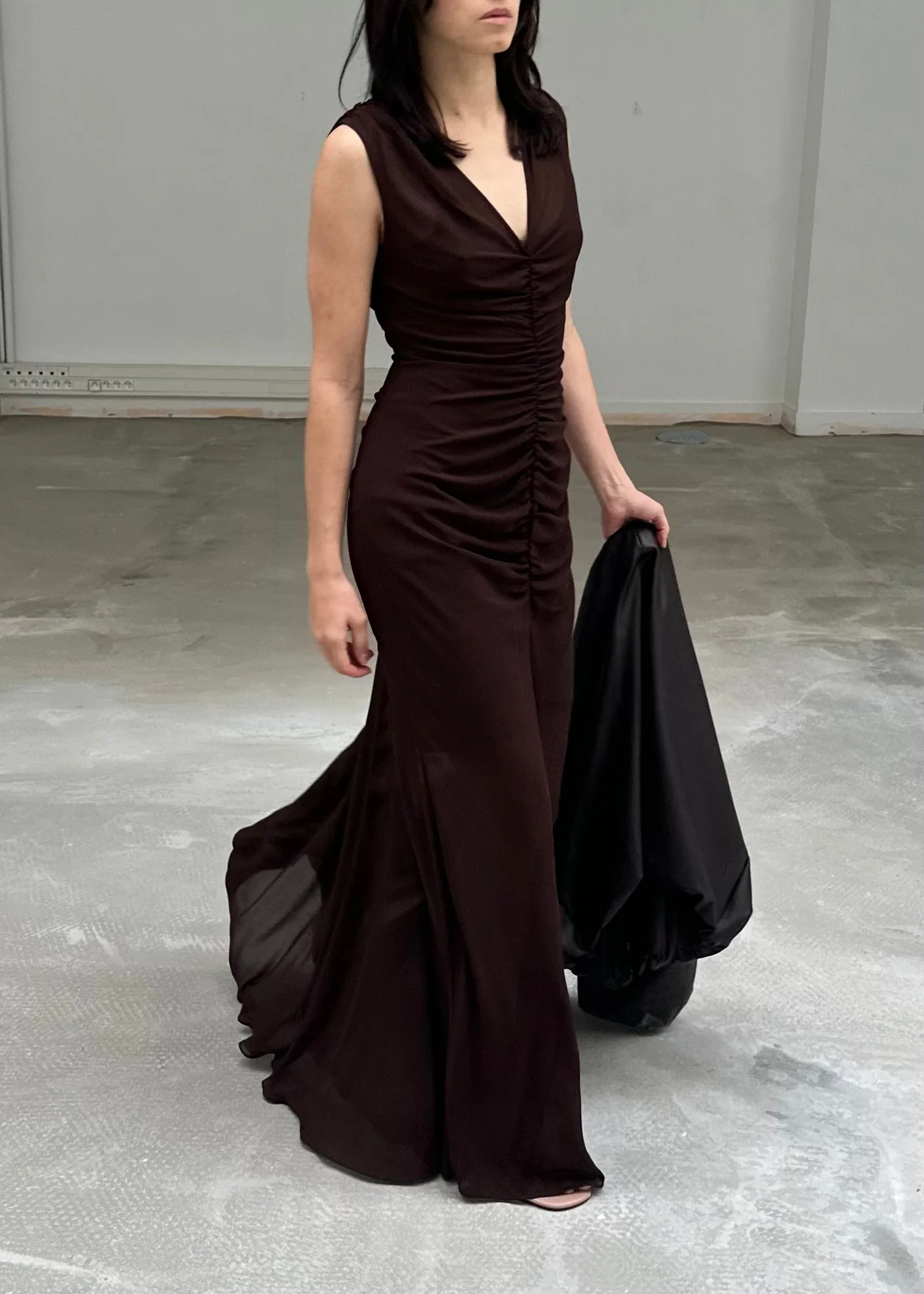 SAEMDI V-Neck Mermaid Dress - Image 5
