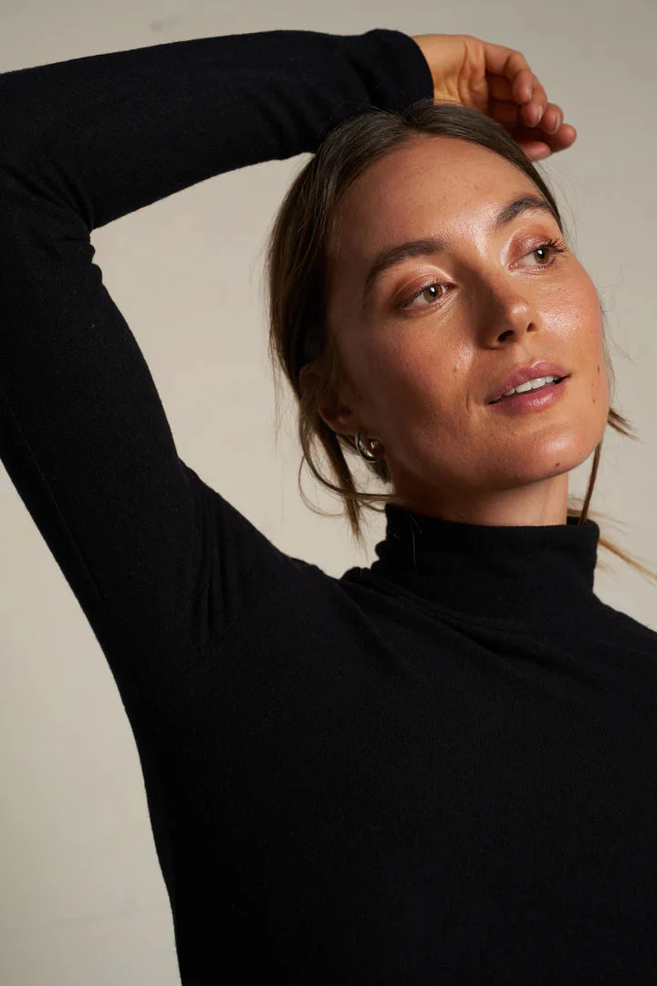 Marne Dana Turtleneck Top - Image 2