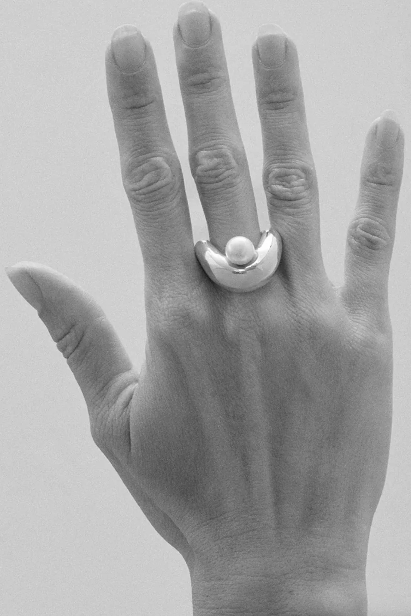 Hernán Herdez Sterling Silver Forma Pearl Ring - Image 3