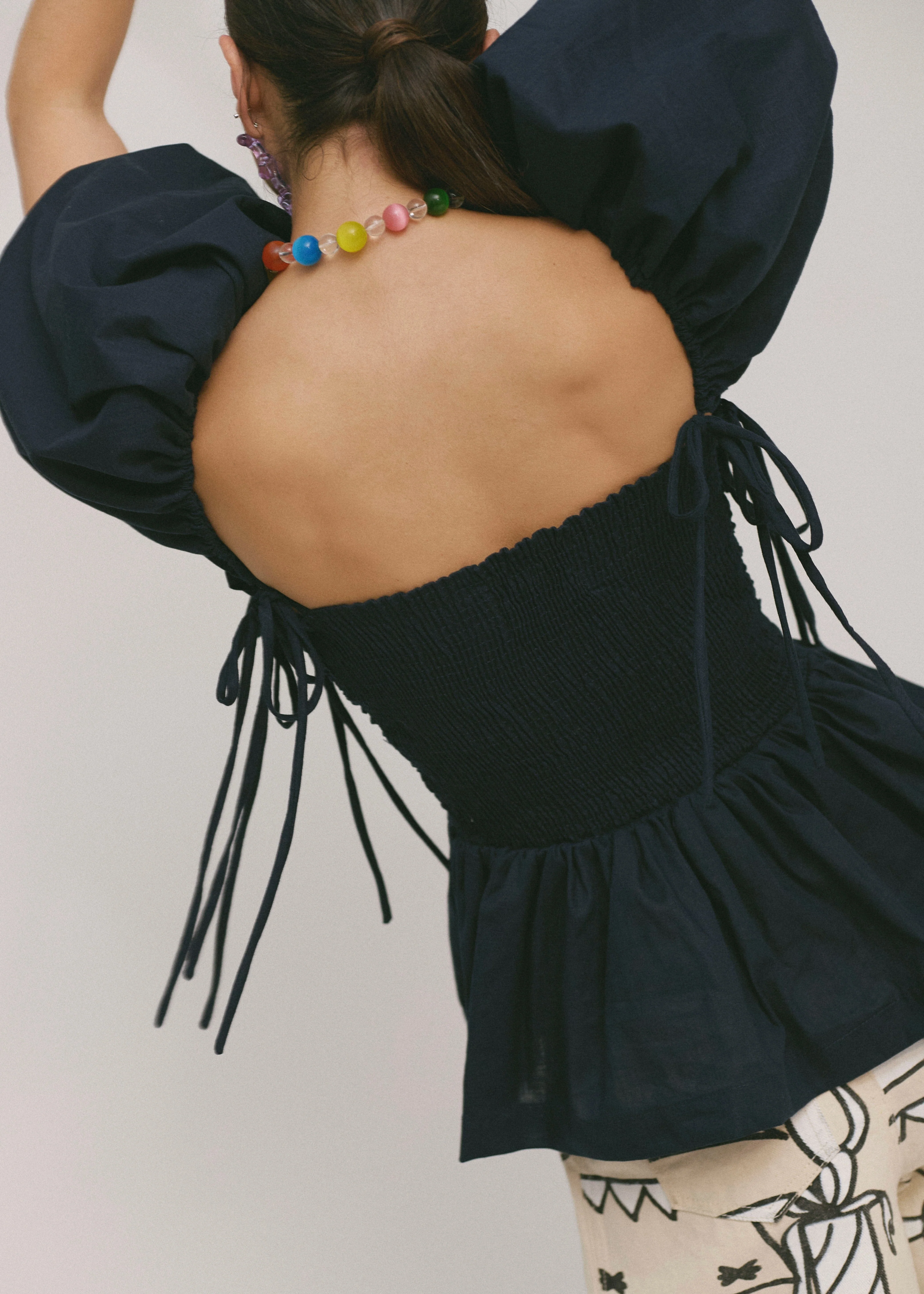SIXXTA Jacinta Top with Removable Sleeves Top - Navy - Image 2