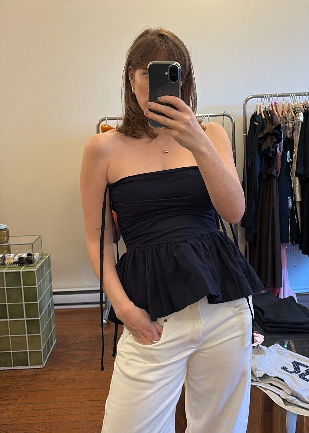 SIXXTA Jacinta Top with Removable Sleeves Top - Navy - Image 4