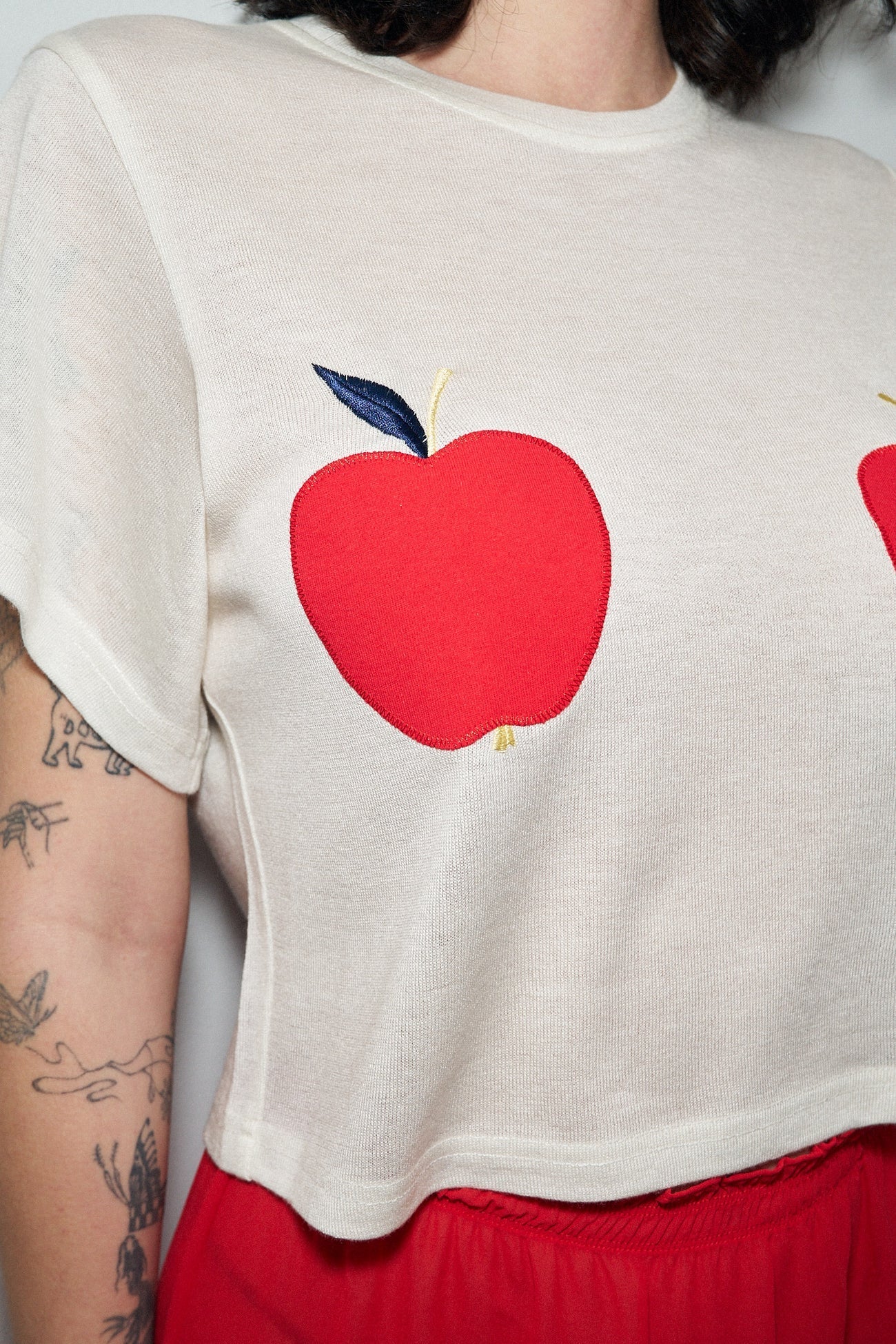 Fashion Brand Company Big Apples Tommy Tee - Image 4
