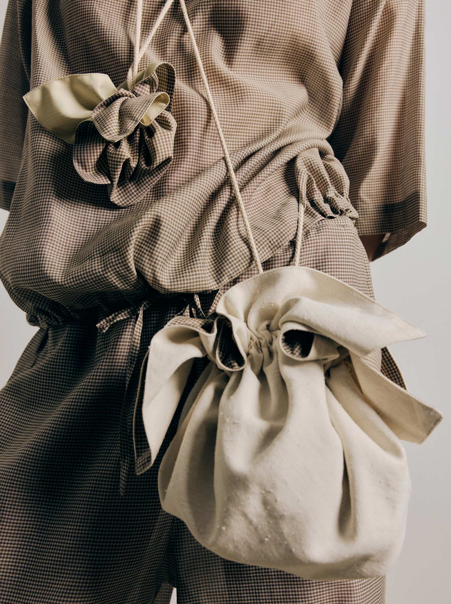Rus Neru Bag - Chalk - Image 5