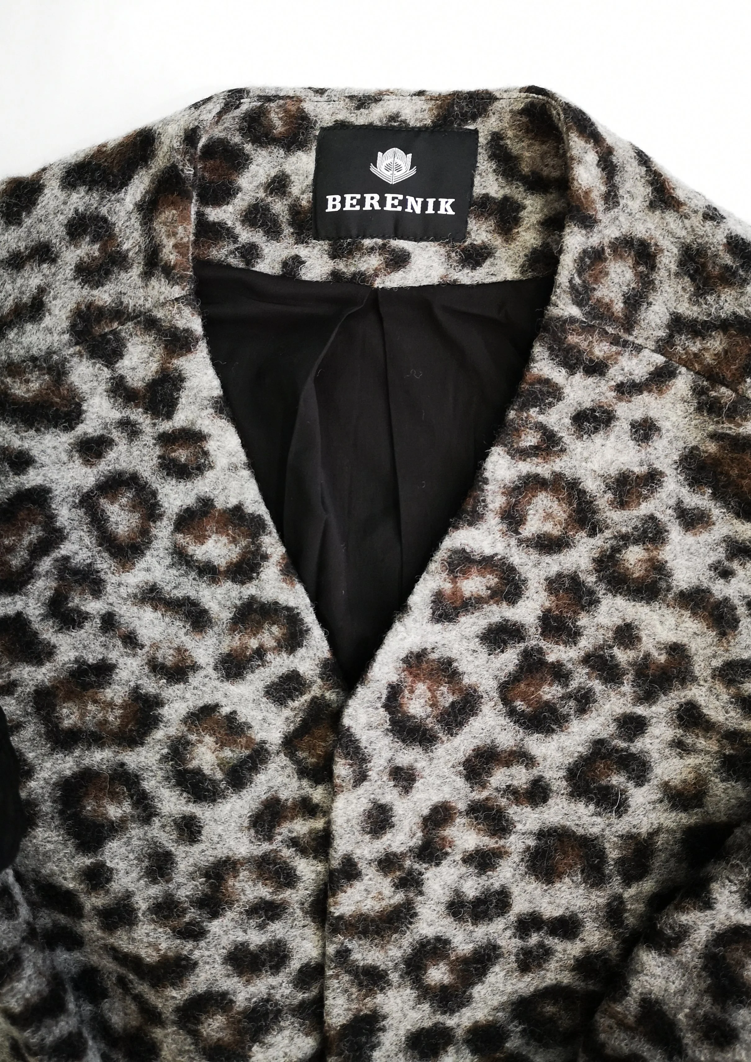 Berenik WOOL CARDIGAN - animal print - Image 11