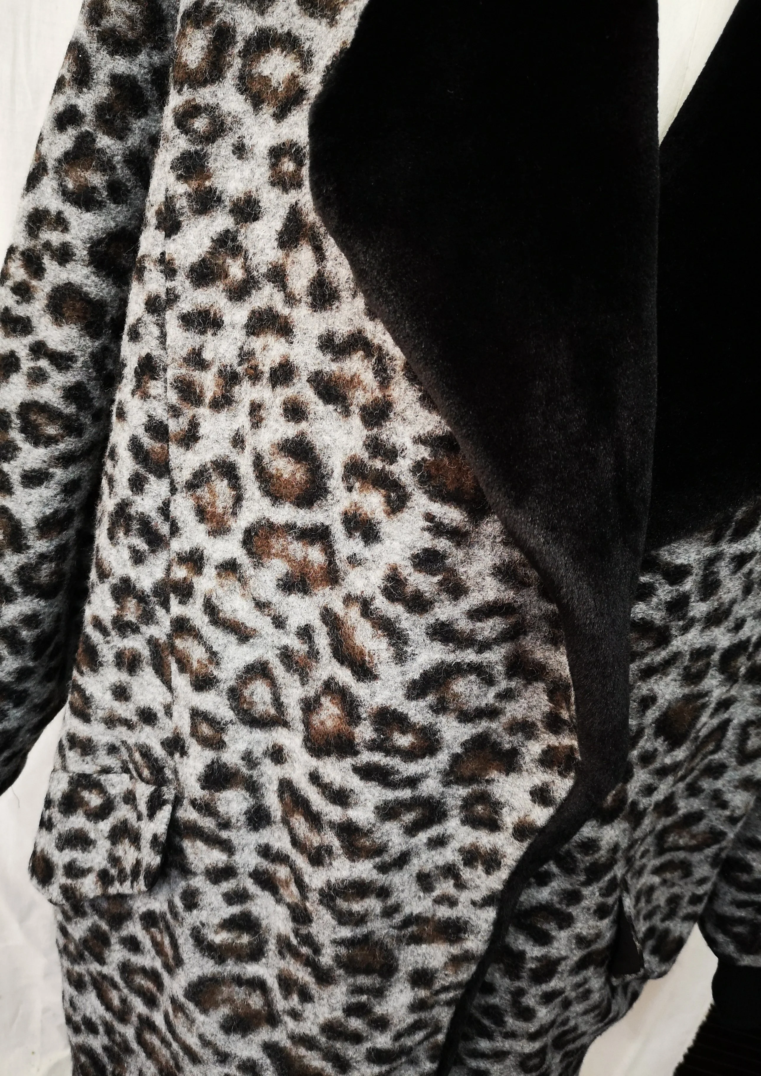 Berenik FUR LINING WOOL COATING COAT - animal print - Image 9