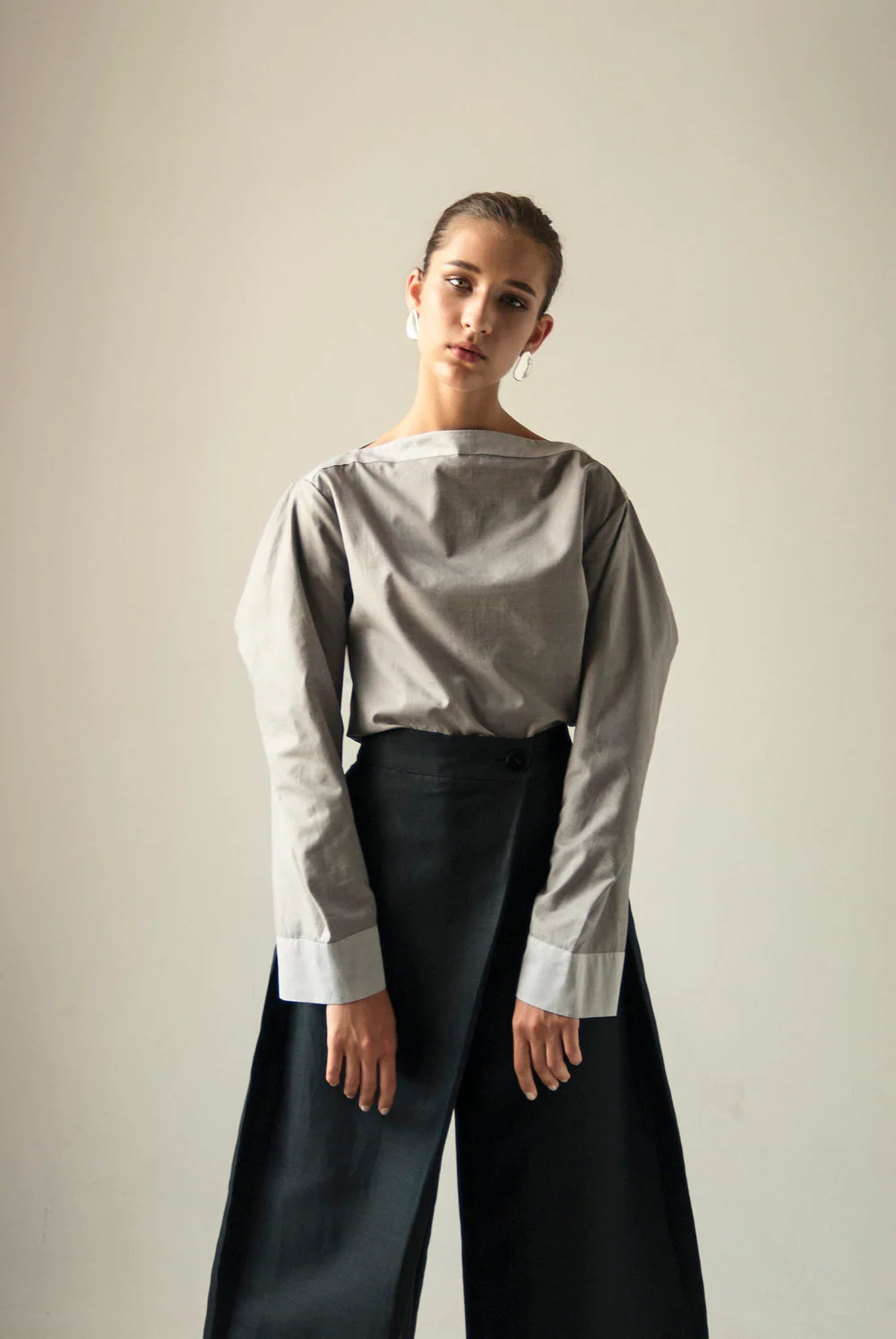 K M by L A N G E Wide leg crossover Button Sharovary pants - NAVY - Image 10