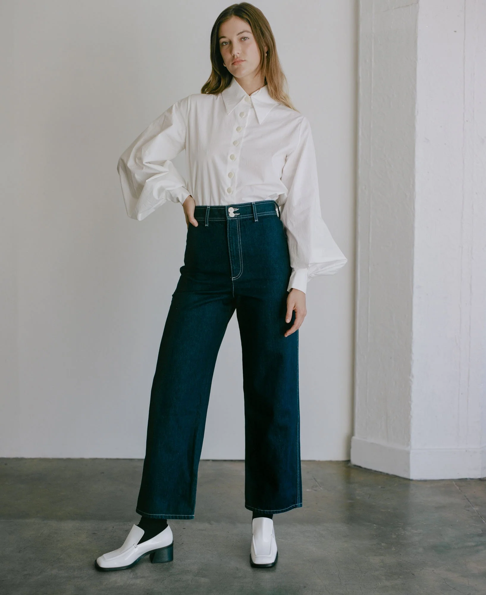 Suzanne Rae Wide Toe Loafer - White - Image 6