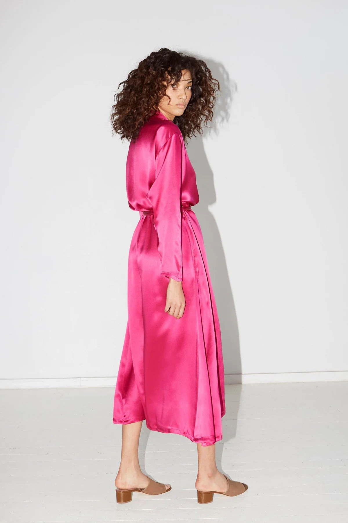 Datura Kimono Robe - Dragon Pink - Image 4