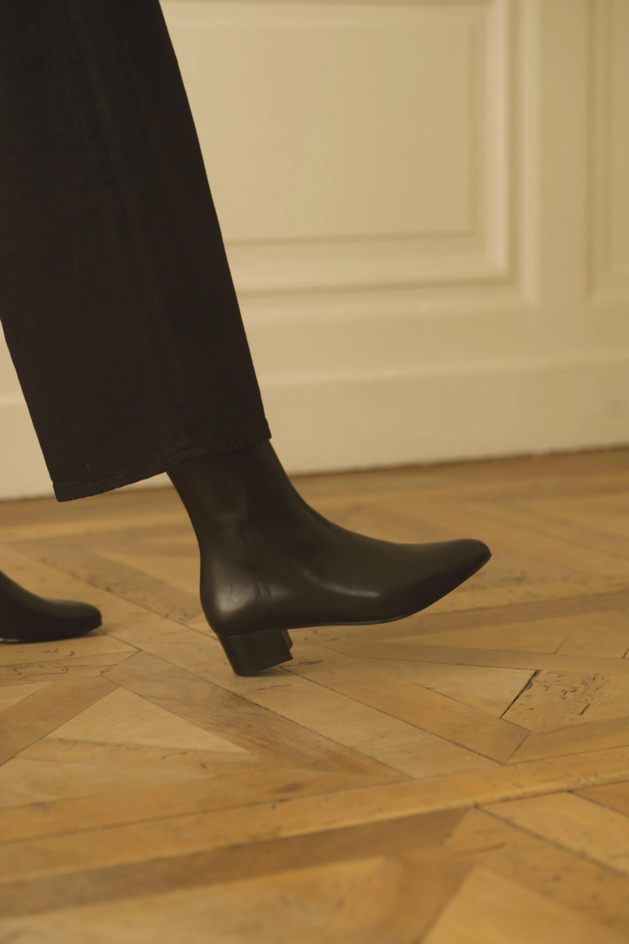Anne Thomas Michèle Boots - Black - Image 4