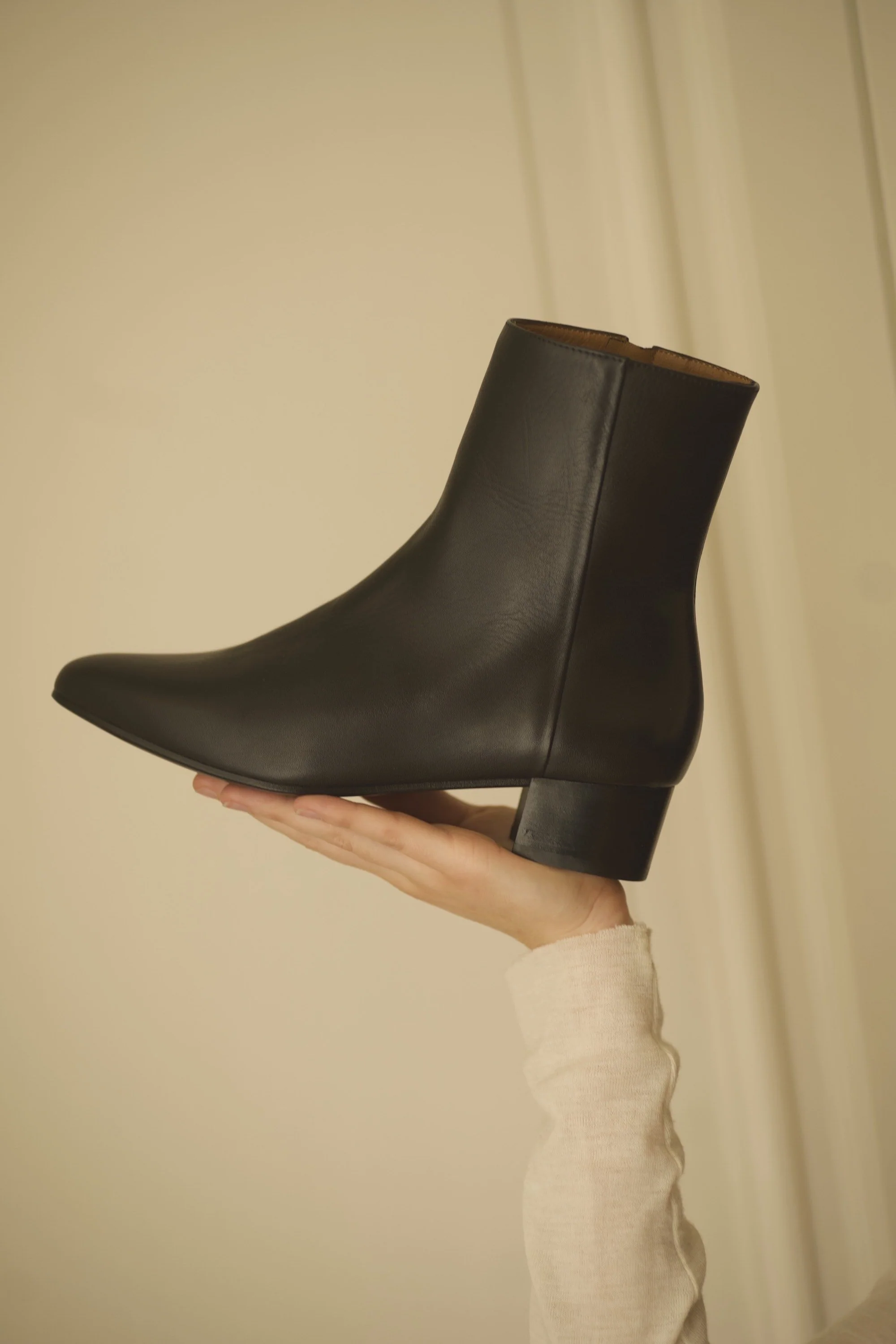 Anne Thomas Michèle Boots - Black - Image 5