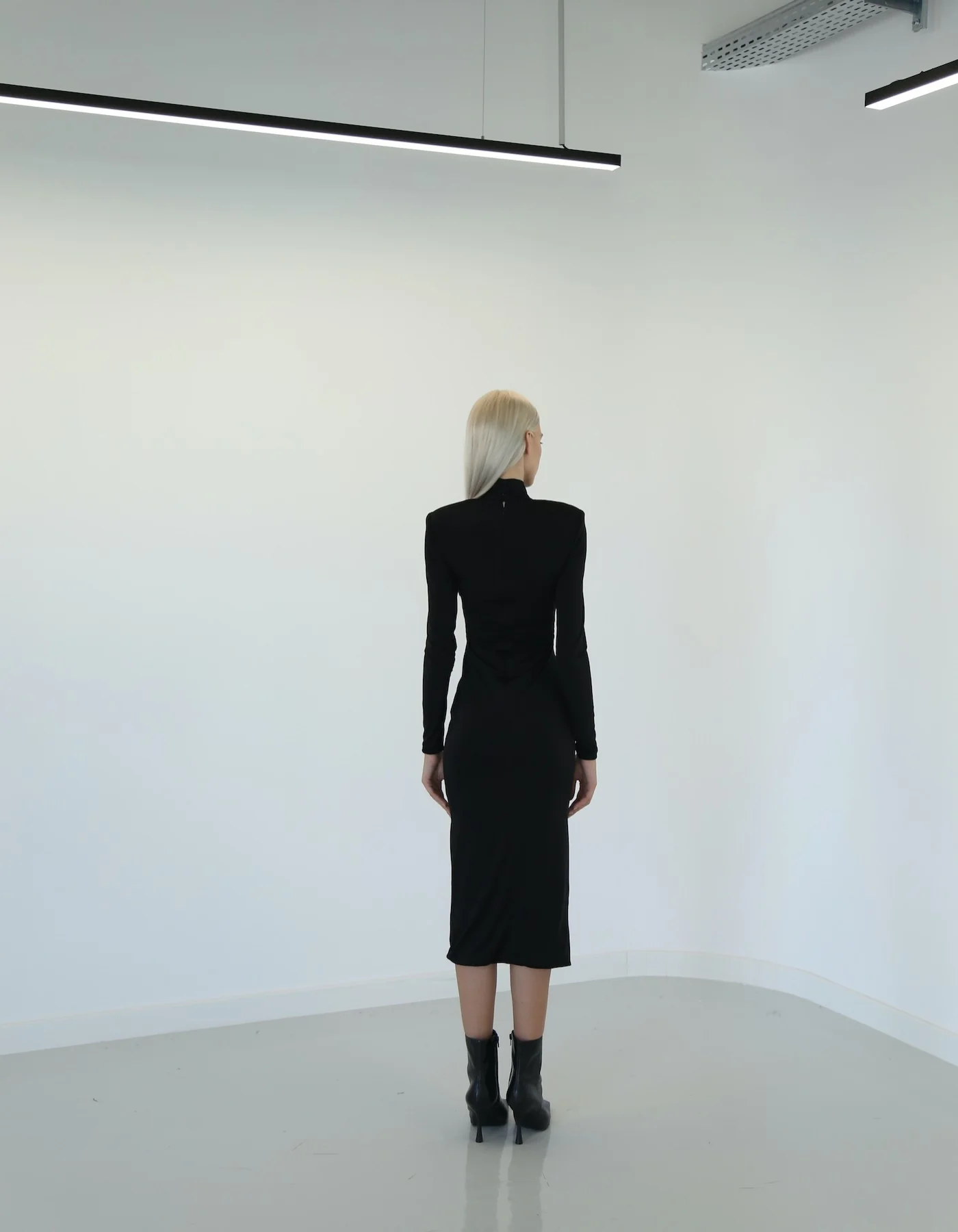 MAET TERFIL Midi Dress - Black - Image 8