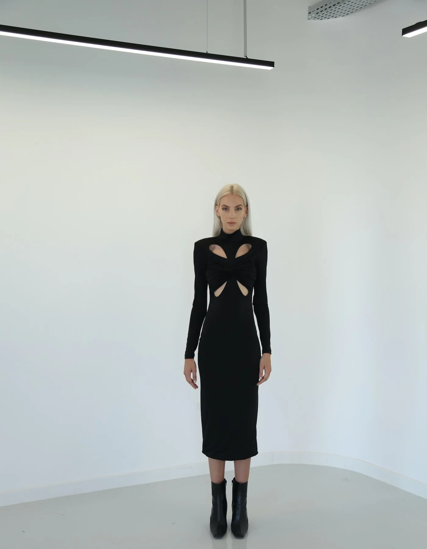 MAET TERFIL Midi Dress - Black - Image 9