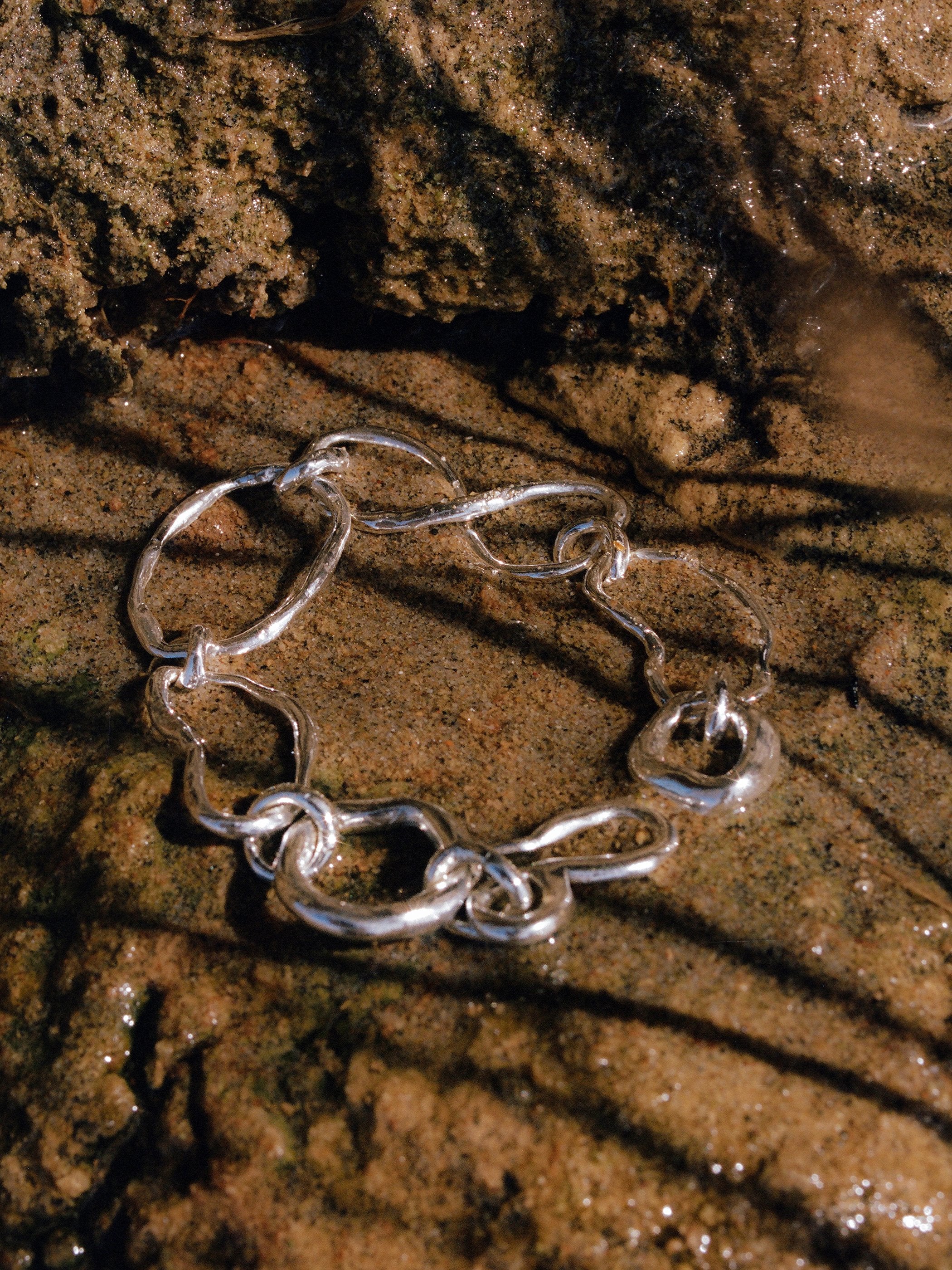 SUAI Rive Chain Bracelet - Image 3
